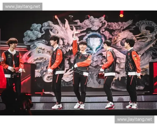 《探索LOL赛事中心新动向:提升玩家体验与全球竞技赛事融合》 《探索LOL赛事中心新动向:提升玩家体验与全球竞技赛事融合》